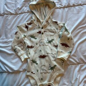 NWOT Carter’s Baby Hooded One-Piece Bodysuit in Cream with Dino Print